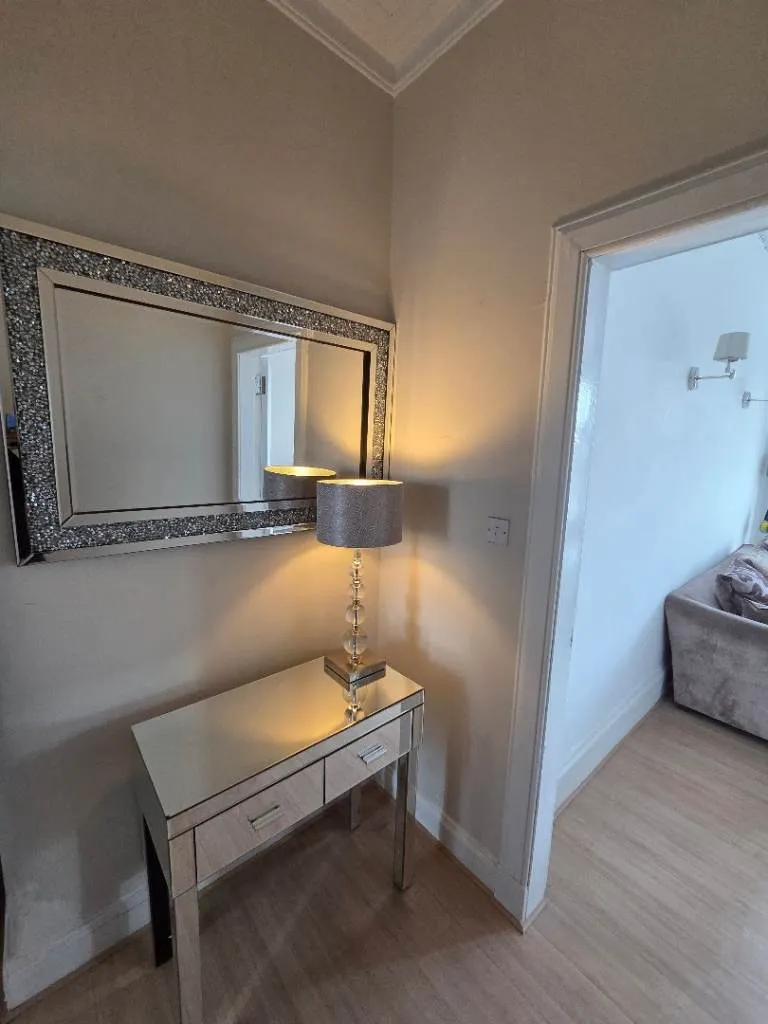 Paisley Flat for rent