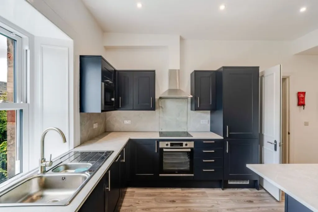 3-Bed HMO (newly renovated) - Summerhall Square, EH9 1QD - 5 minute walk to University of Edinburgh
