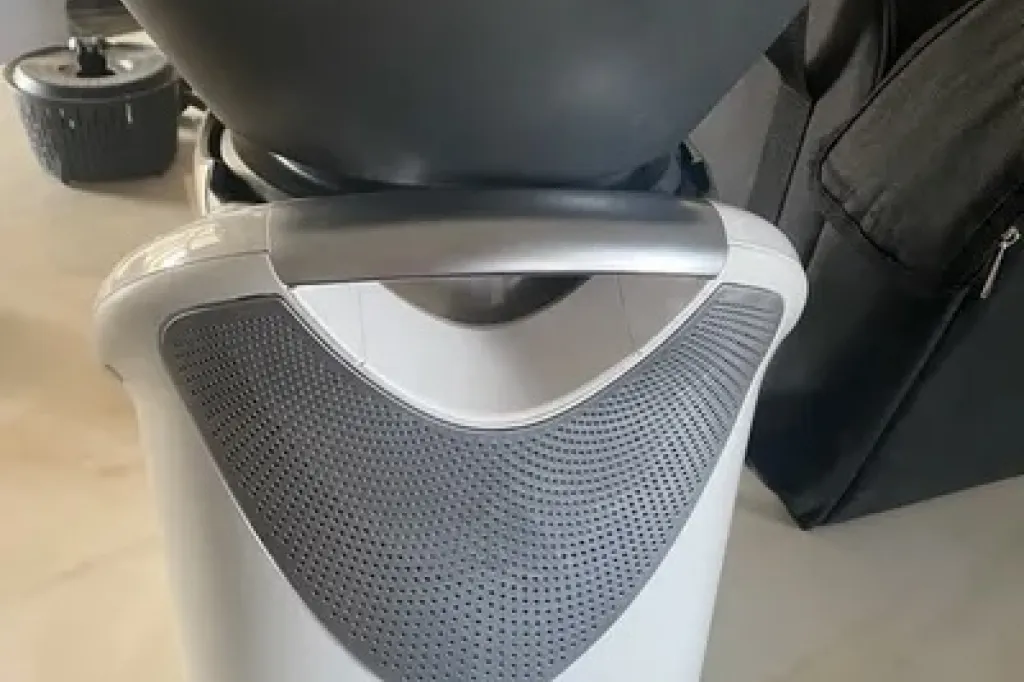 Thermomix TM6+ Robot contact me whatsapp +447441421336