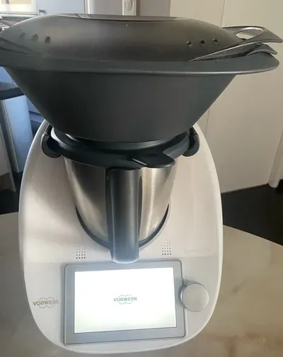 Thermomix TM6+ Robot contact me whatsapp +447441421336