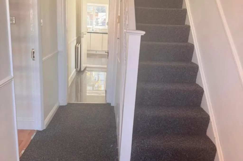 4 bedroom fully furnished house and out building