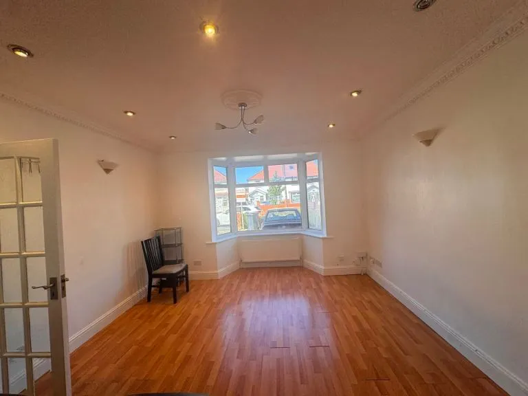 4 bedroom fully furnished house and out building