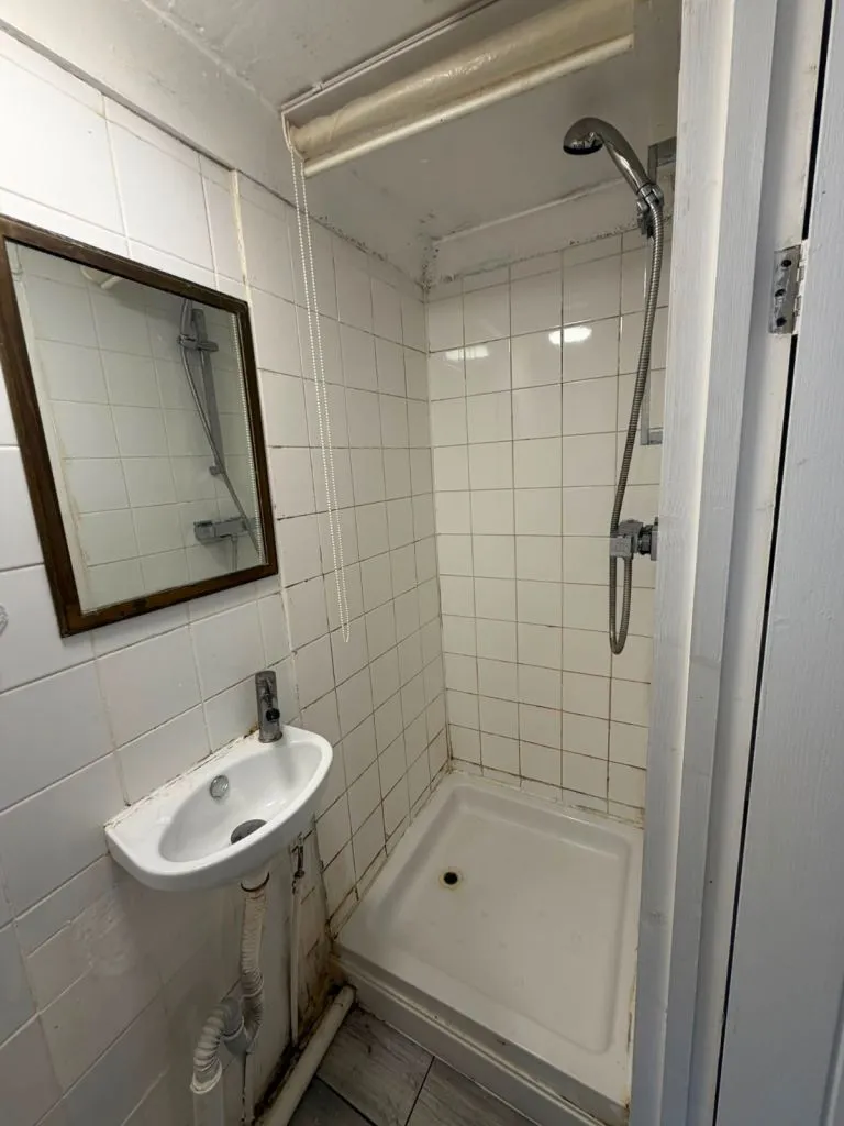 Spacious Studio Flat to Rent – NW2 – £1,400 pcm – DSS Accepted