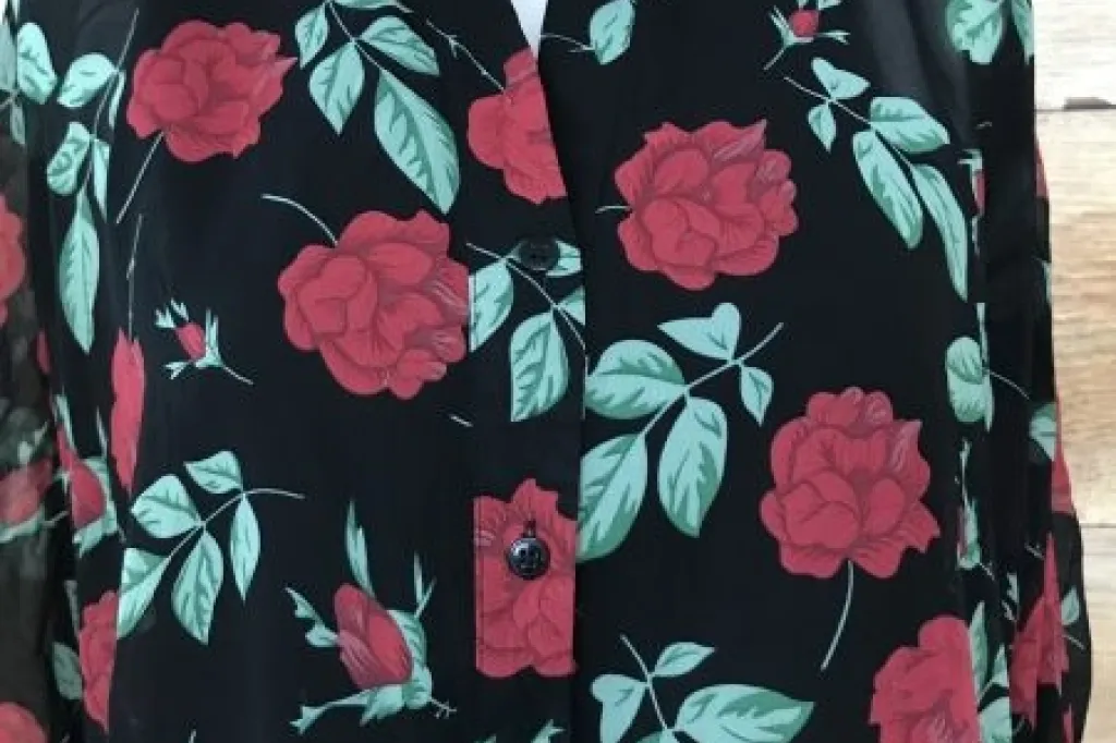 In The Style Long Length Black Rose Print Dropped Hem Shirt