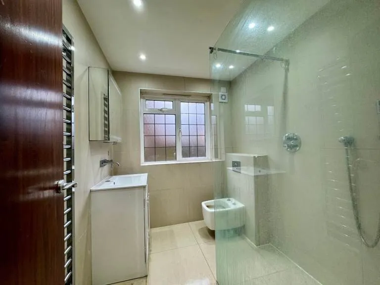 2 Bedroom Ground Floor Flat to Rent - Mardon, Westfield Park, Hatch End, Pinner HA5 4JQ