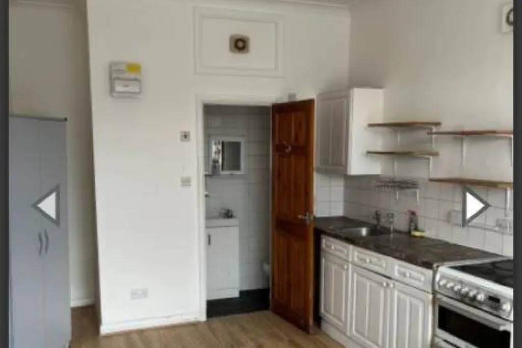 STUDIO FLAT