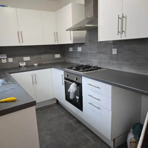 Two bed refurbished flat