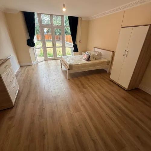 Flat to rent