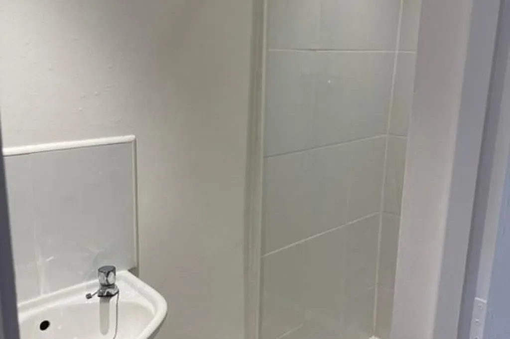 5 bedroom house in Moseley Road, Manchester, M14 (5 bed) (#2929724)