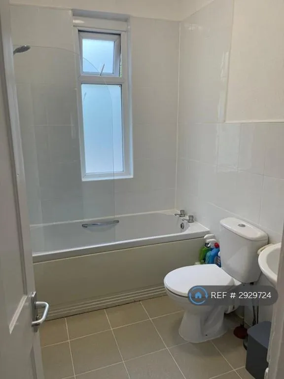 5 bedroom house in Moseley Road, Manchester, M14 (5 bed) (#2929724)