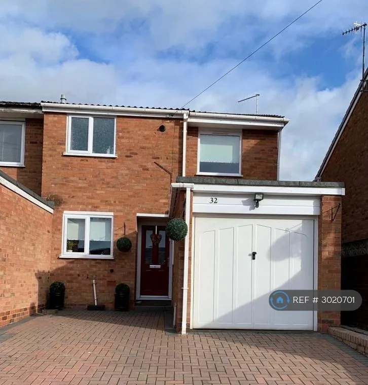 2 bedroom house in Grayshott Close, Bromsgrove, B61 (2 bed) (#3020701)