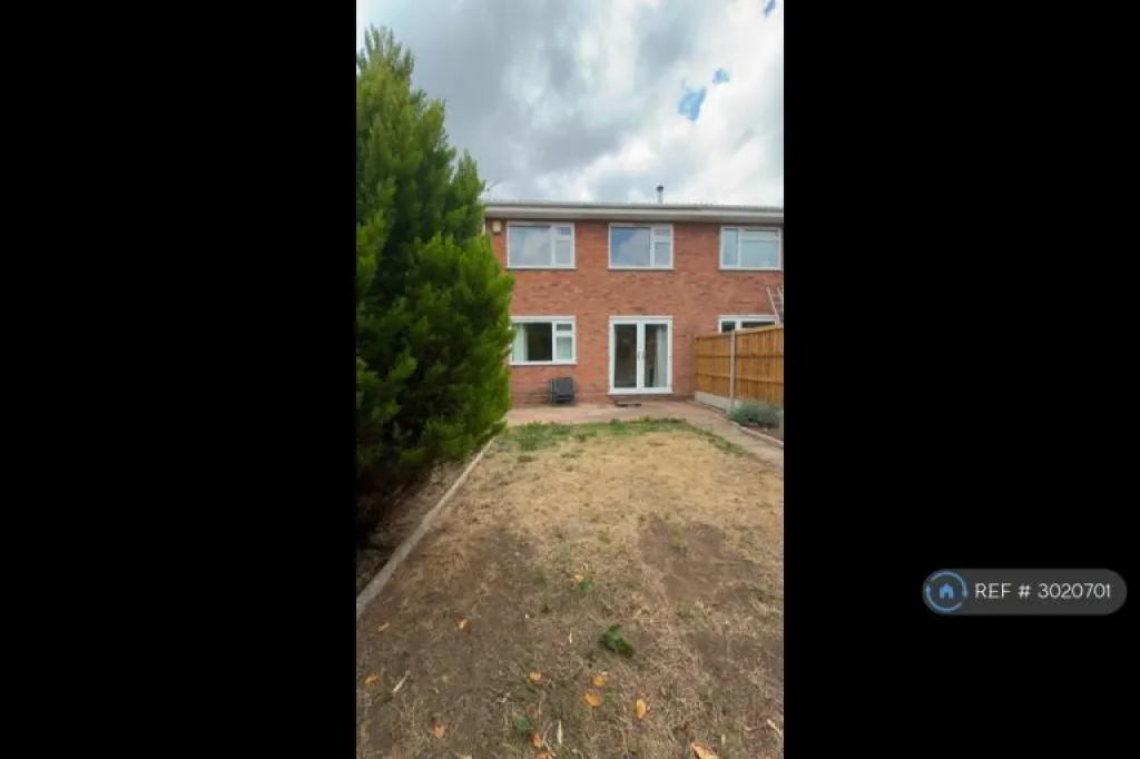2 bedroom house in Grayshott Close, Bromsgrove, B61 (2 bed) (#3020701)