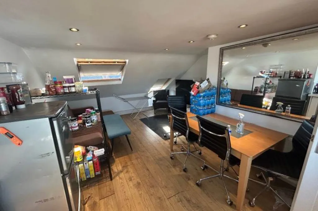 3-Bedroom Maisonette Flat to Rent in Wells House Road, North Acton, NW10 6ED