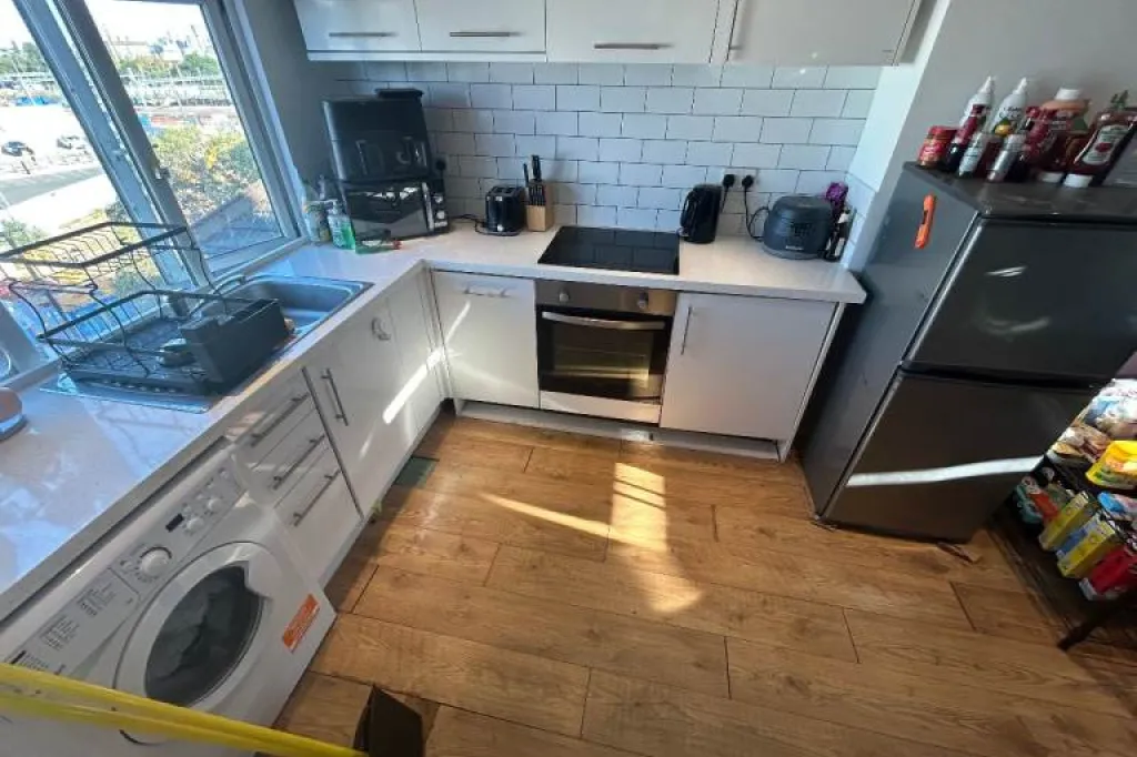 3-Bedroom Maisonette Flat to Rent in Wells House Road, North Acton, NW10 6ED