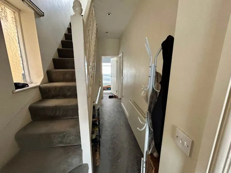 3-Bedroom Maisonette Flat to Rent in Wells House Road, North Acton, NW10 6ED