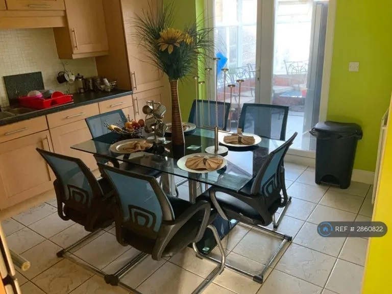 1 bedroom in Melrose Avenue, Crayford, Dartford, DA1 (#2860822)