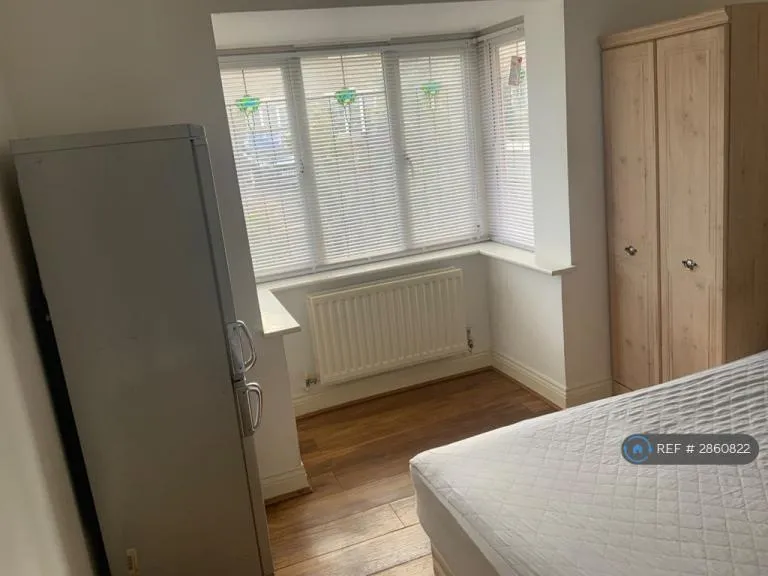 1 bedroom in Melrose Avenue, Crayford, Dartford, DA1 (#2860822)