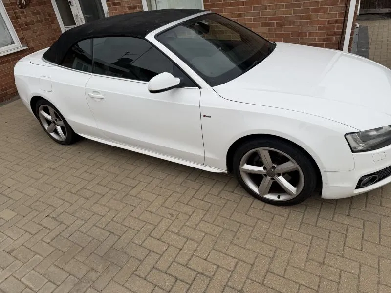 2010 Audi A5 convirtable, 2.0 Tdi Manual