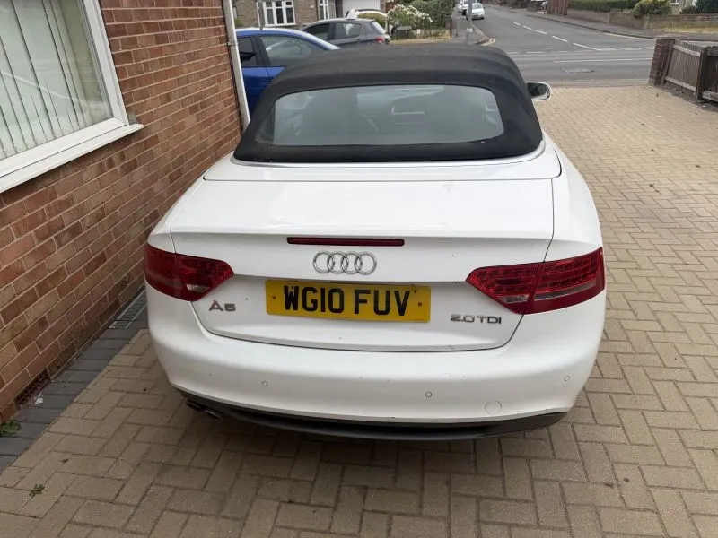2010 Audi A5 convirtable, 2.0 Tdi Manual