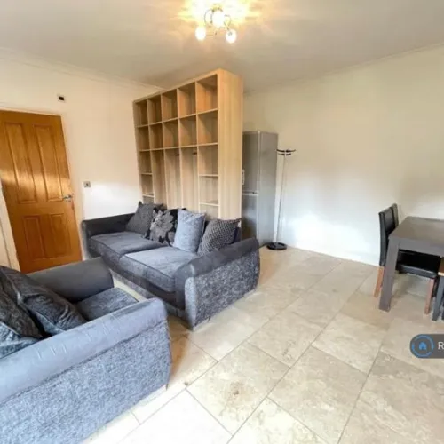 Studio flat in Keen's Acre, Slough, SL2 (#1004596)