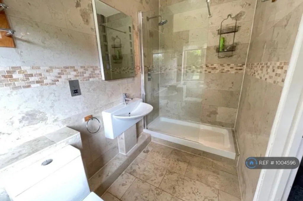 Studio flat in Keen's Acre, Slough, SL2 (#1004596)