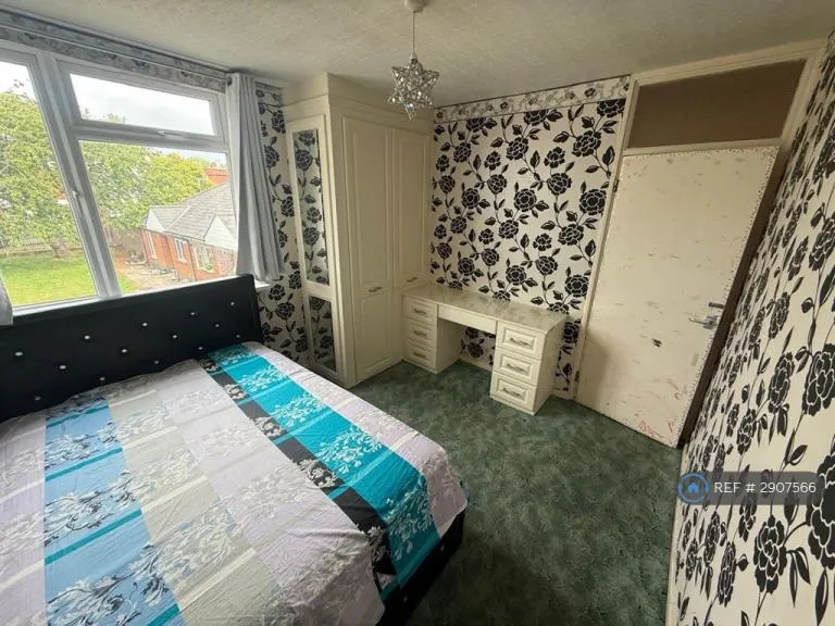 1 bedroom in Stofield Gardens, London, SE9 (#2907566)