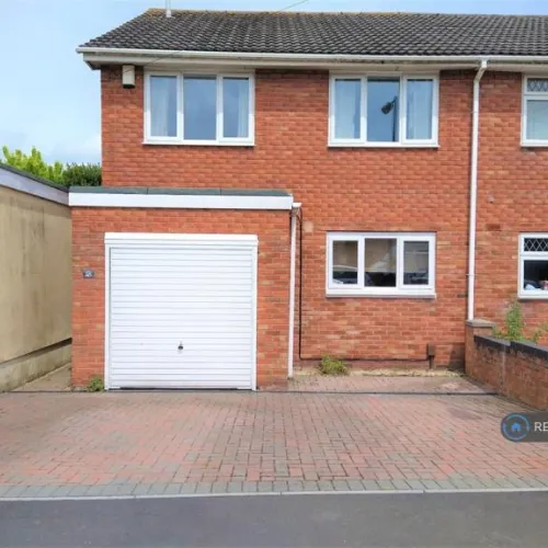4 bedroom house in Glenroy Avenue, Bristol, BS15 (4 bed) (#2910178)