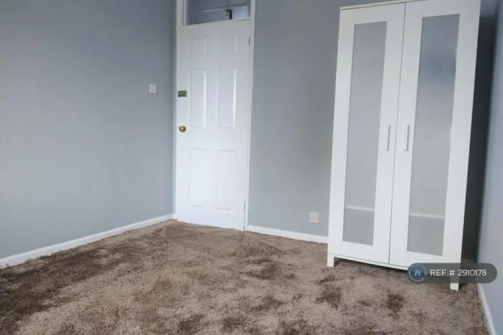4 bedroom house in Glenroy Avenue, Bristol, BS15 (4 bed) (#2910178)