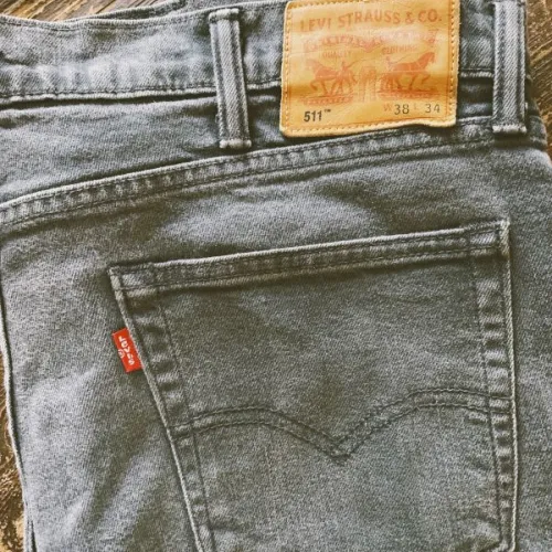 Vintage Levi’s 511 Waist 38” [hemmed]
