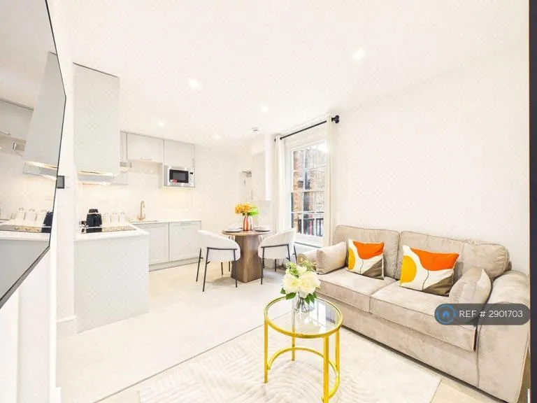 1 bedroom flat in Artisan Court, Cheltenham, GL50 (1 bed) (#2901703)