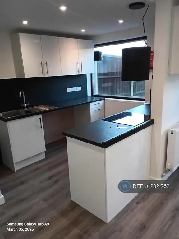 6 bedroom house in Jermayns, Basildon, SS15 (6 bed) (#2821262)