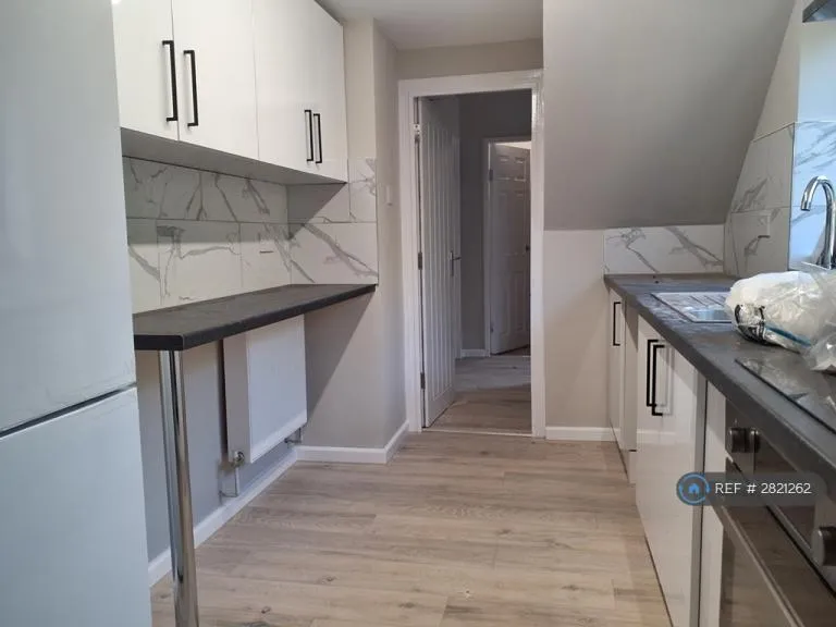 6 bedroom house in Jermayns, Basildon, SS15 (6 bed) (#2821262)