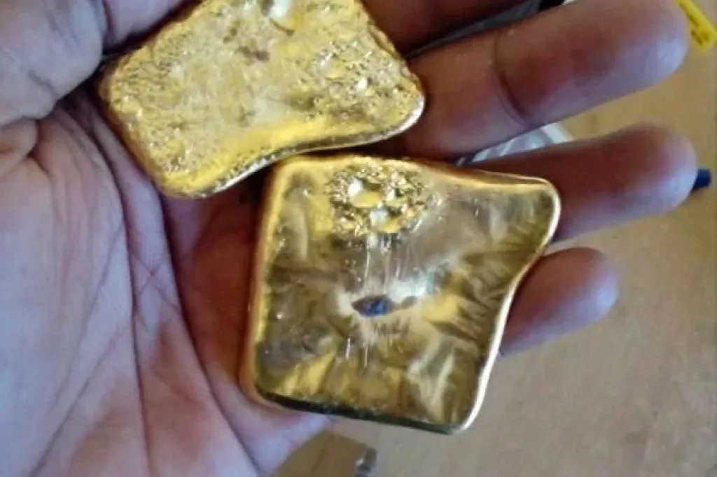 Contact komoa goldmine for sales inquiries Call or WhatsApp +243 985178 319