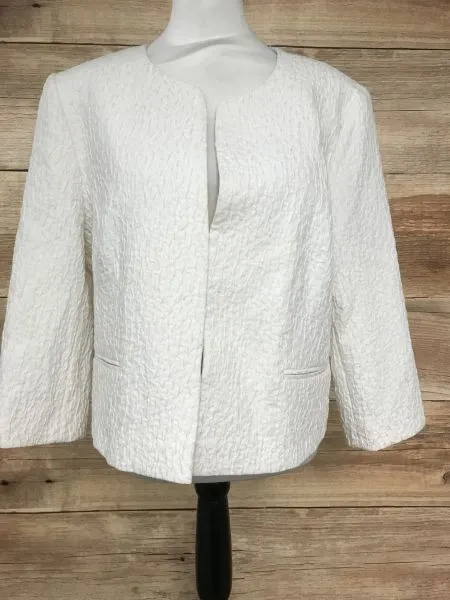 Damsel in a Dress Ivory Throw Jentri Jacket