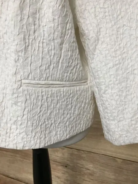 Damsel in a Dress Ivory Throw Jentri Jacket