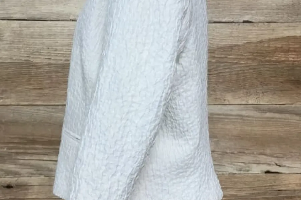 Damsel in a Dress Ivory Throw Jentri Jacket