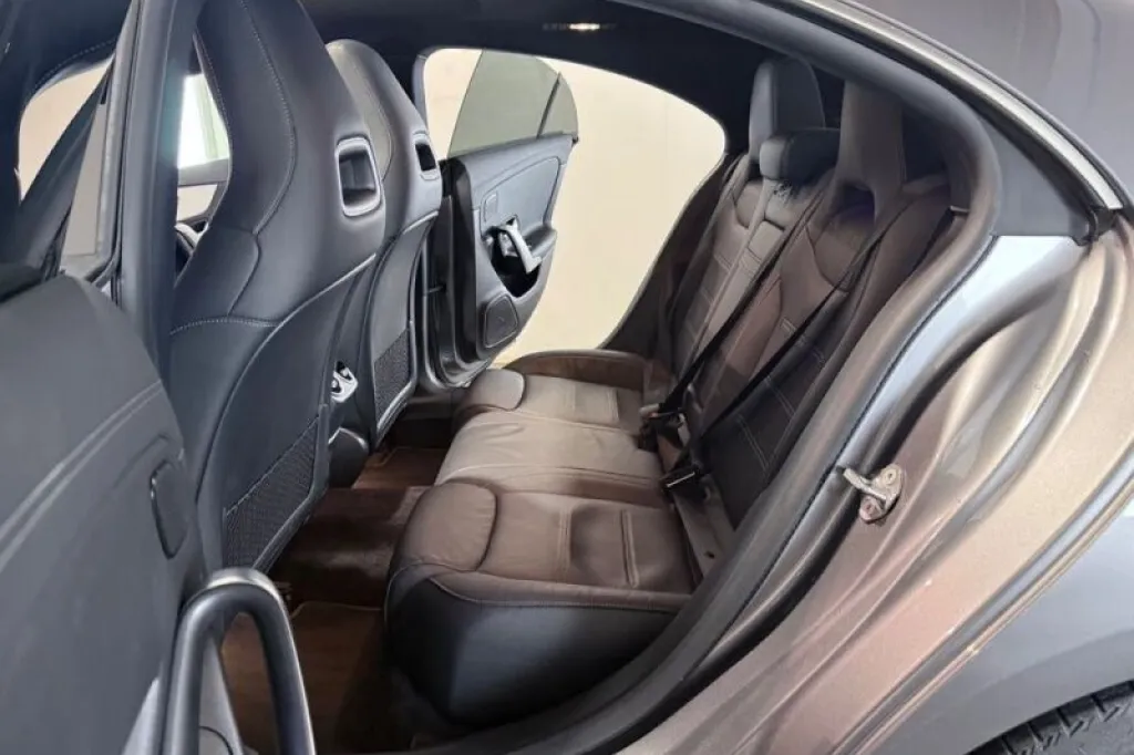 Mercedes-Benz CLA250 4Matic