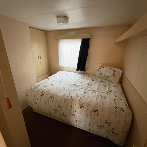 2 bedroom static home to rent