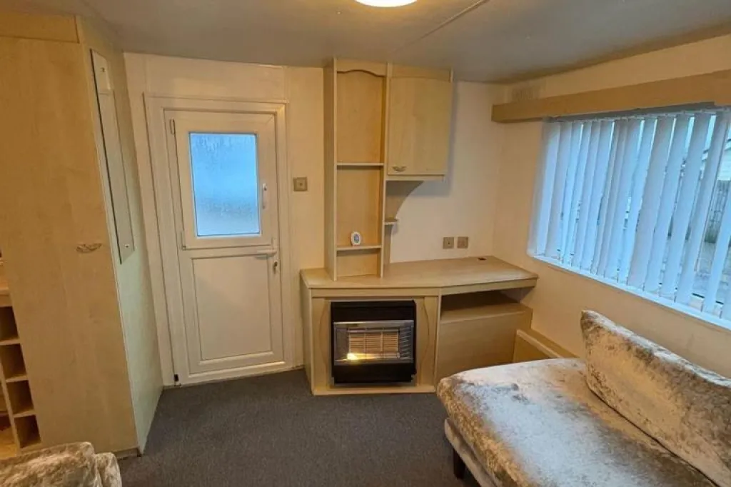 2 bedroom static home to rent