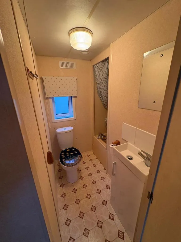2 bedroom static home to rent