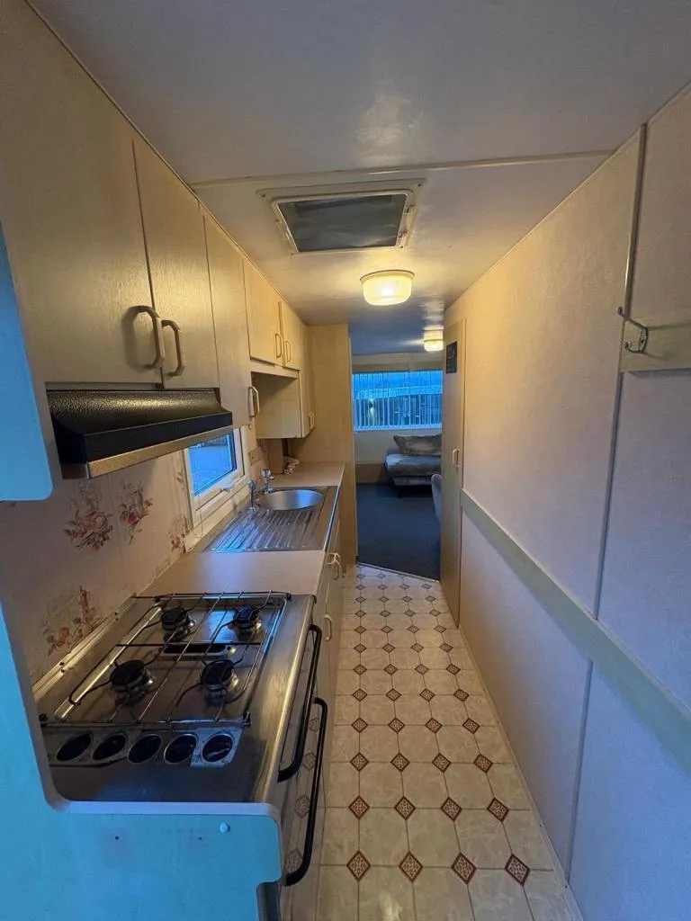 2 bedroom static home to rent
