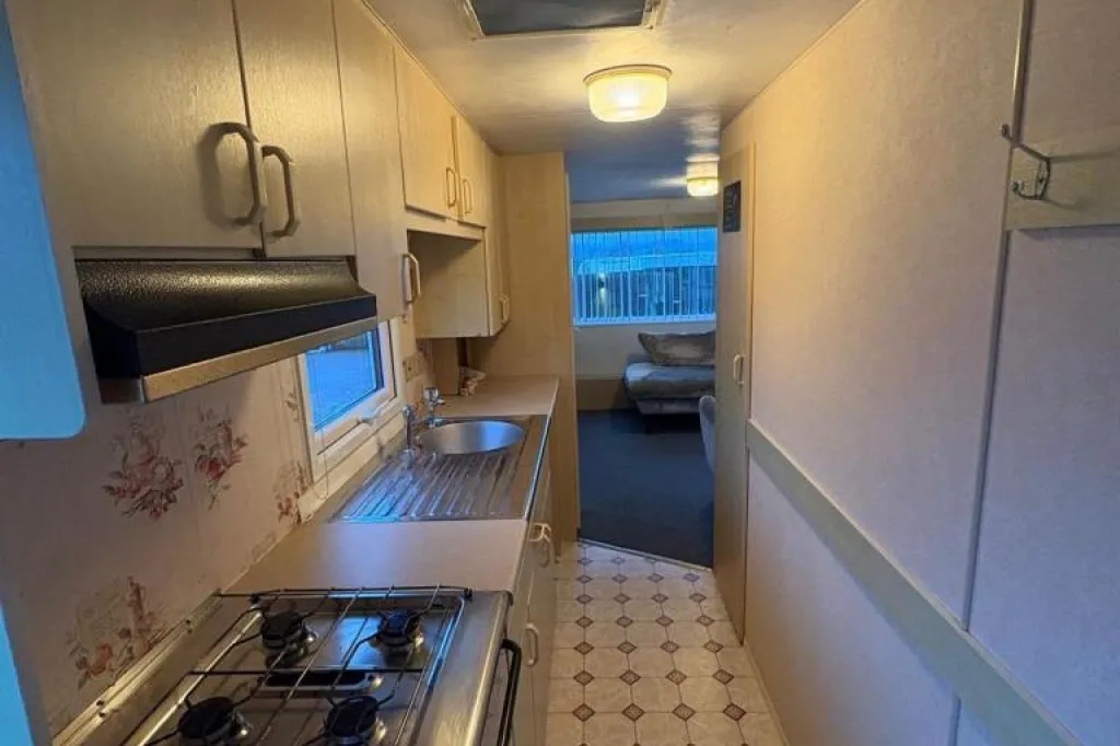 2 bedroom static home to rent