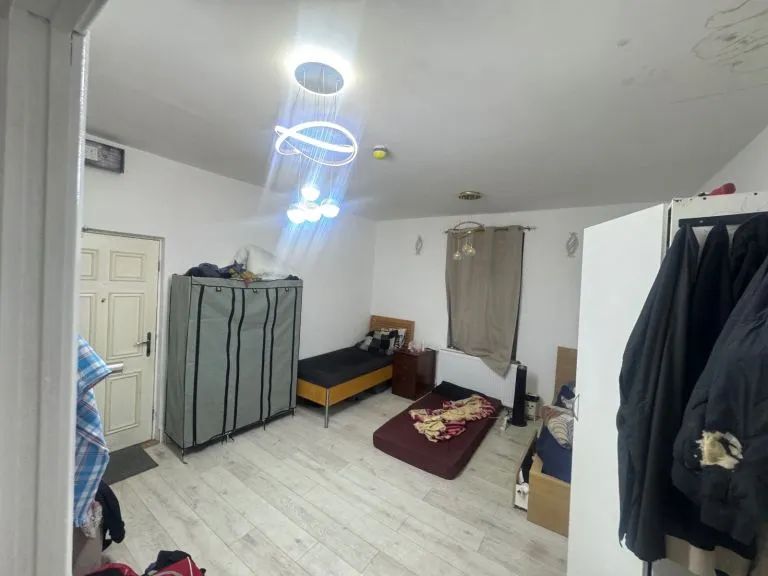 One huge bedroom flat