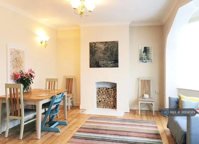 2 bedroom flat in Sherwood Park Road, Sutton, SM1 (2 bed) (#3004589)