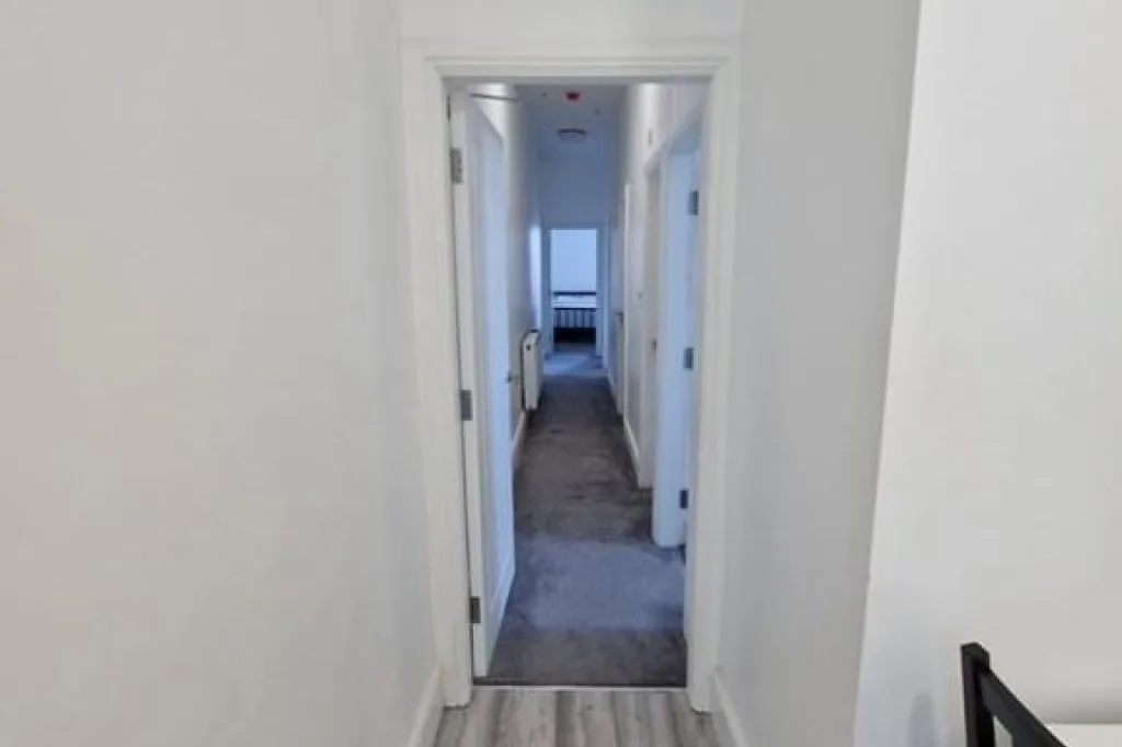 3 bedroom flat in Queens Road, Beeston, NG9 (3 bed) (#2944897)