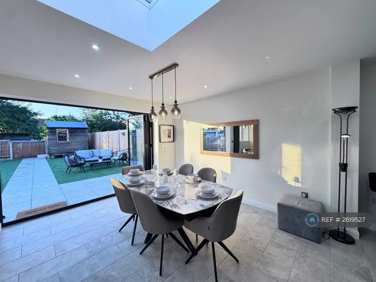 4 bedroom house in Walford Road, Uxbridge, UB8 (4 bed) (#2619527)