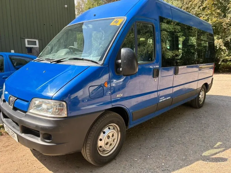 2005 PEUGEOT BOXER MINIBUS – ONLY 51,000 MILES
