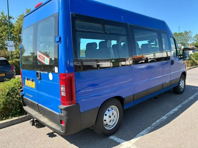 2005 PEUGEOT BOXER MINIBUS – ONLY 51,000 MILES