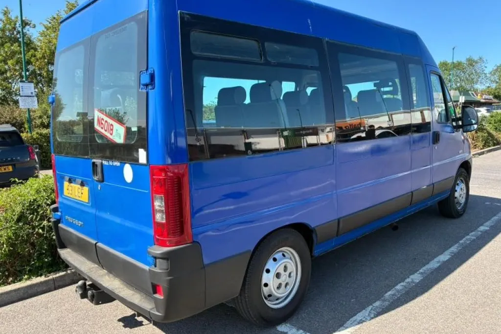 2005 PEUGEOT BOXER MINIBUS – ONLY 51,000 MILES