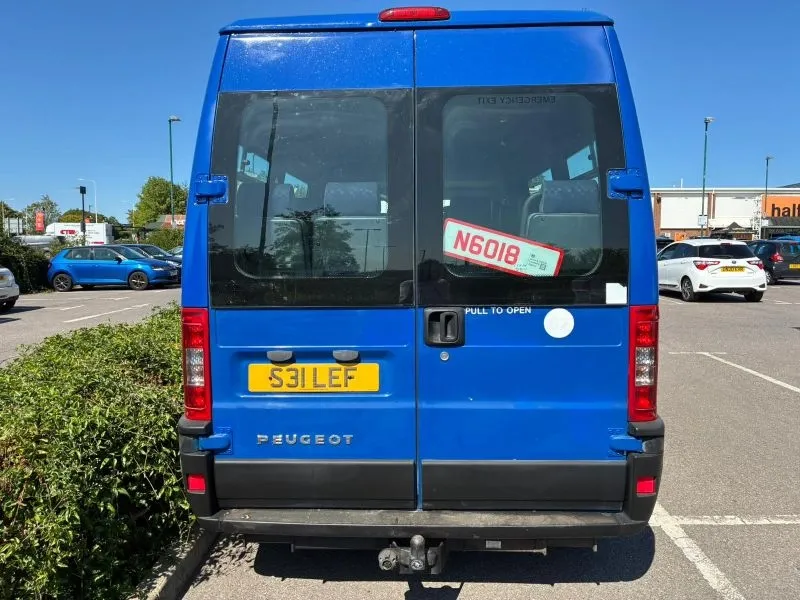 2005 PEUGEOT BOXER MINIBUS – ONLY 51,000 MILES